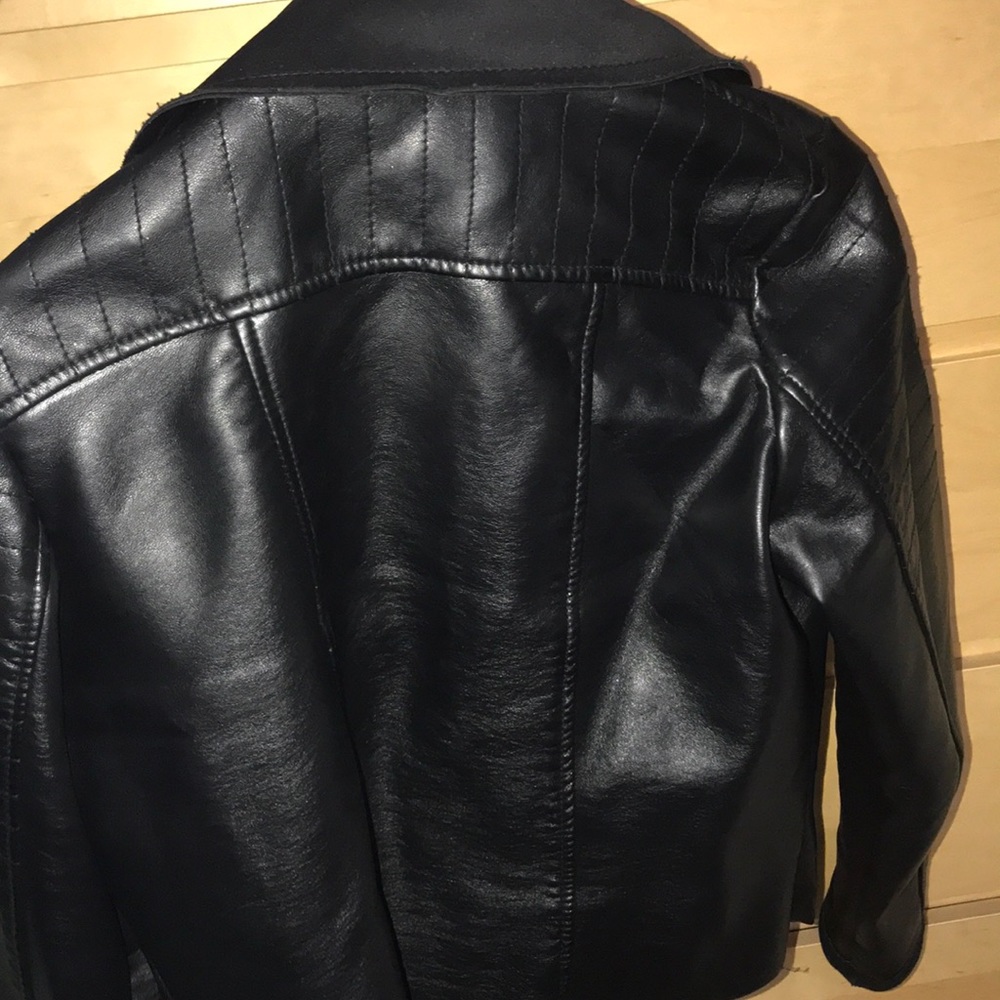 Leather jacket - Picture 2 of 2